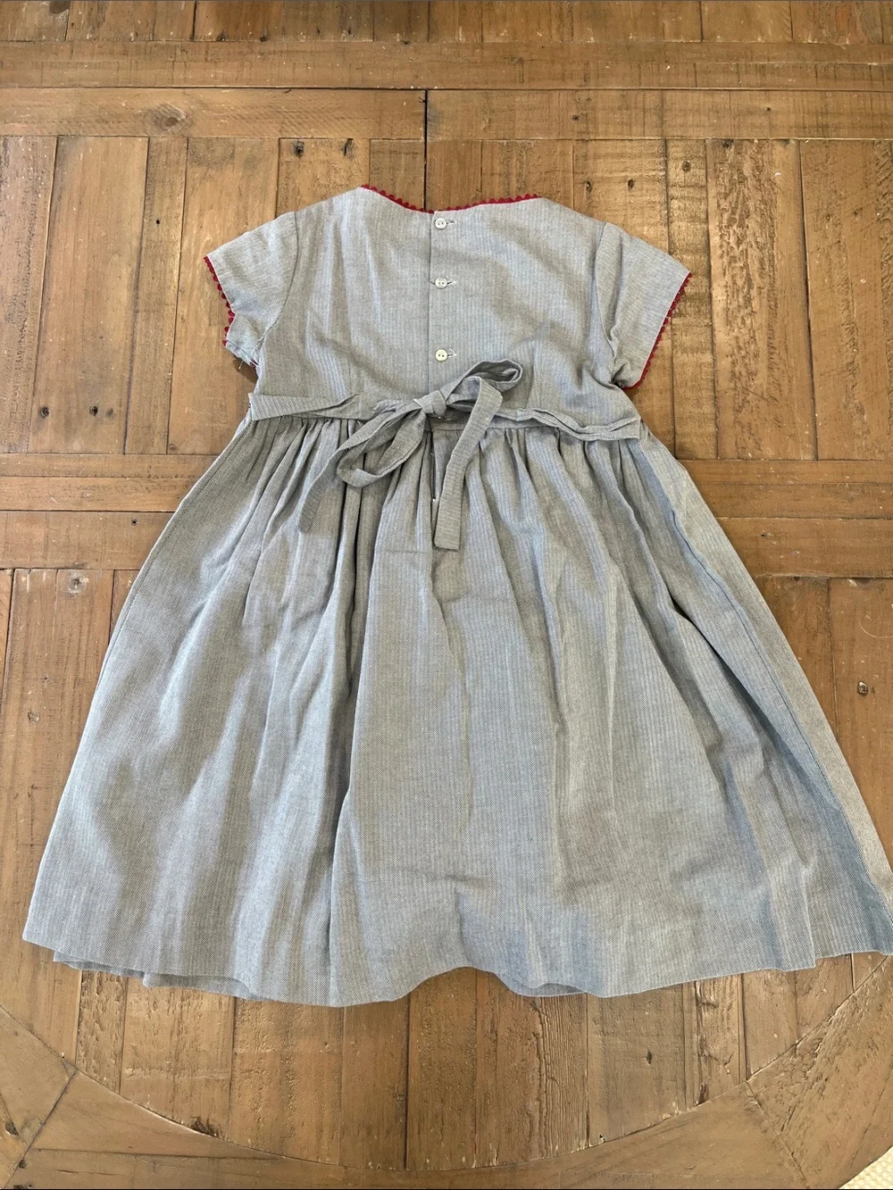La coqueta smocked gray herringbone short sleeve dress 8 years floral